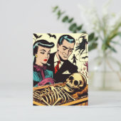 Retro-Goth-Pärchen-Comics Postkarte (Stehend Vorderseite)