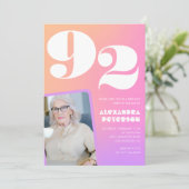 Retro Gradient Pink 92. Geburtstag Einladung (Stehend Vorderseite)