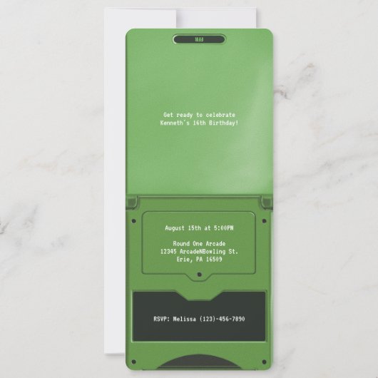 Retro Green Handheld Gaming II Birthday Einladung (Rückseite)