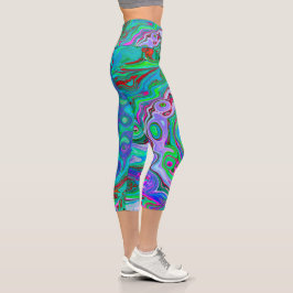 Retro Green, Red und Magenta Abstrakt Groovy Swirl Capri Leggings