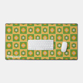 Retro Green Yellow Groovy Blume Script Name Schreibtischunterlage (Tastatur & Maus)