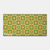 Retro Green Yellow Groovy Blume Script Name Schreibtischunterlage (Vorderseite)