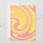 Retro Groovy 70er Pink + Gelb Abstrakte Wirbel Einladung (Rückseite)