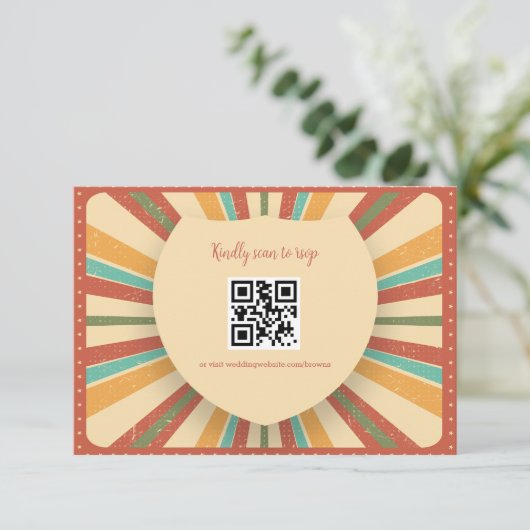 Retro Groovy 70er Themed Mutes Tones Wedding RSVP (Stehend Vorderseite)
