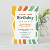 Retro Groovy 70er Wavy 98. Geburtstag Einladung (Stehend Vorderseite)