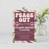 Retro Groovy Abschluss - Peace Out Einladung (Stehend Vorderseite)