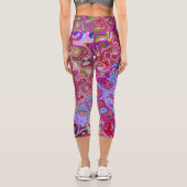 Retro Groovy Abstrakt Lavender und Magenta Swirl Capri Leggings (Rückseite)