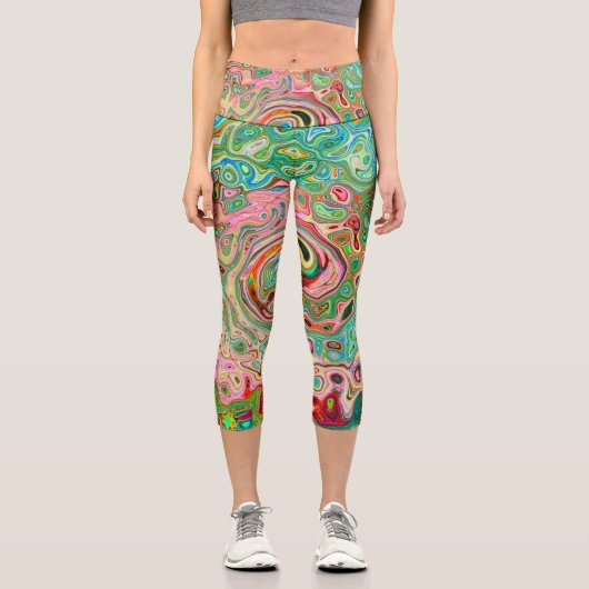 Retro Groovy Abstrakter Regenbogenwirbel Capri Leggings (Vorderseite)