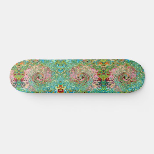 Retro Groovy Abstrakter Regenbogenwirbel Skateboard (Horizontal)