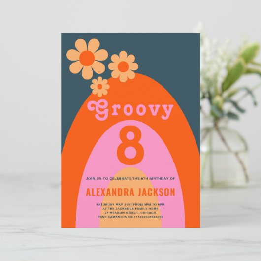 Retro Groovy Birthday Party Einladung (Stehend Vorderseite)