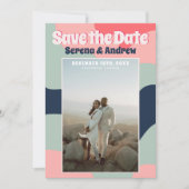 Retro Groovy Bold Abstrakt Typografy Foto Save The Date (Vorderseite)