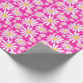 Retro Groovy Daisies Spring Daisy Pattern Pink Geschenkpapier (Ecke)