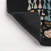 Retro Groovy Feiert Köpfe Aller Art Autismus A Mousepad (Ecke)