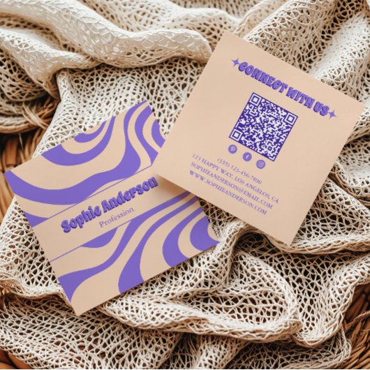 Retro Groovy Lila Abstrakt mit QR-Code Quadratische Visitenkarte
