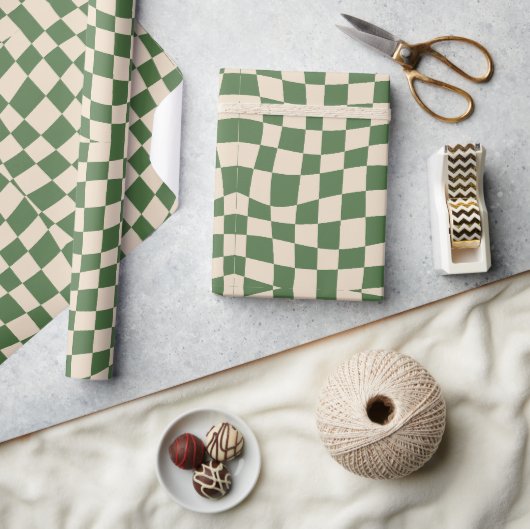 Retro-Groovy, niedlich, grün, mit Schachbrett Geschenkpapier (Kunsthandwerk)