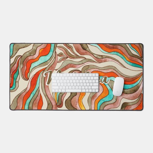 Retro Groovy Pink Burnt Orange Wavy Script Name Schreibtischunterlage (Tastatur & Maus)