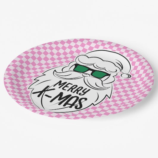 Retro Groovy Pink Checkered Santa Claus Christmas Pappteller (Schrägansicht)