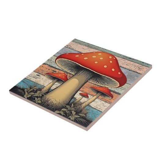 Retro Groovy Red Mushrooms auf Rustikalem Holz Fliese (Seite)