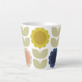 Retro Groovy Sommerblumen Stiele Milchtasse (Vorderseite)