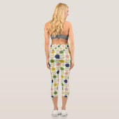 Retro Groovy Summer Flowers Stems Capri Leggings (Rückseite)
