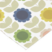 Retro Groovy Summer Flowers Stems Mittelgroßer Tischläufer (Ecke)