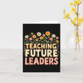 Retro Groovy Teaching Future Leaders Tees Flower P Karte (Gelbe Blume)