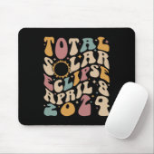Retro Groovy Total Solar Eclipse April 081 Mousepad (Mit Mouse)
