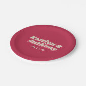 Retro Groovy Viva Magenta Wedding Pappteller (Schrägansicht)