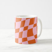 Retro Groovy Wavy Psychedelic Checkerboard Karo Y Kaffeetasse (VorderseiteRechts)