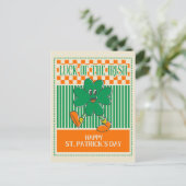 Retro Grün Orange Walking Shamrock St. Patrick Postkarte (Stehend Vorderseite)