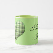 Retro grünes kariertes Herz St Patrick I Liebe Iri Tasse (Zentrum)