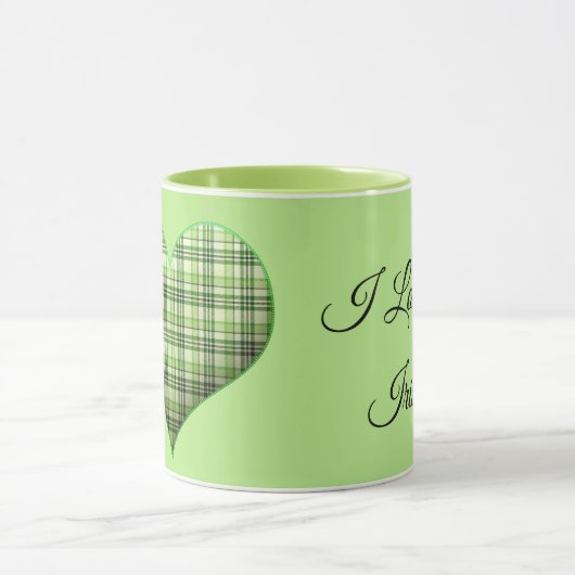 Retro grünes kariertes Herz St Patrick I Liebe Iri Tasse (Zentrum)