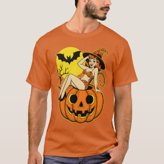 Retro Halloween Pinup Hexe on Pumpkin T-Shirt
