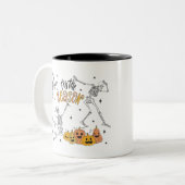 Retro Halloween Shirt, lustiges Halloween-Skull Zweifarbige Tasse (Vorderseite Links)