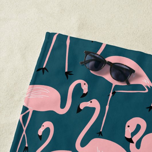 Retro Hand-Drawn Flamingo Pattern | Teal Pink Strandtuch (Beispiel)