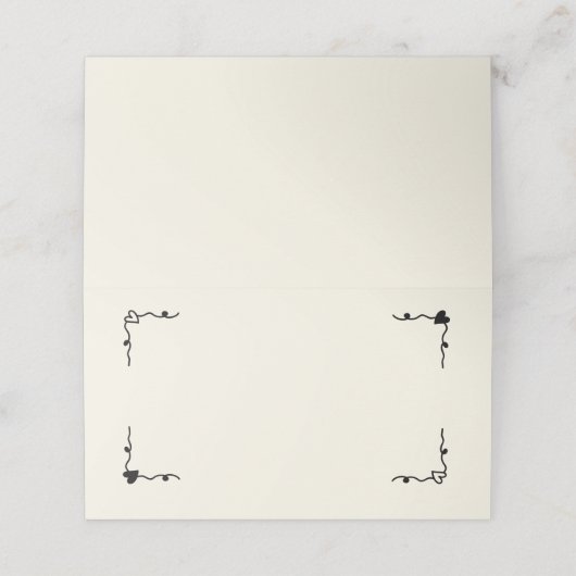 Retro Handgeschriebenes Whimsical Platzkarte (Außenseite Aufgefaltet)