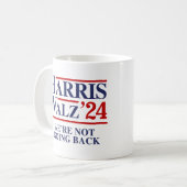 Retro Harris Walz '24 - Wir gehen nicht zurück Kaffeetasse (Vorderseite Links)