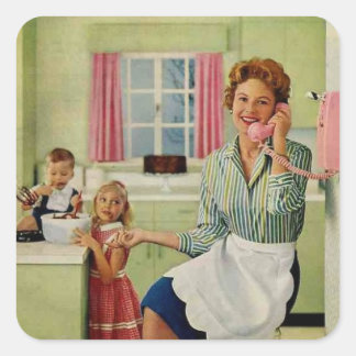 Retro Hausfrau in der Küche Quadratischer Aufkleber