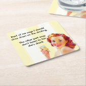 Retro Hausfrau mit Cocktail Betrunkenes Zitat Rechteckiger Pappuntersetzer (angewinkelt)