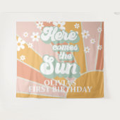 Retro Hier kommt die Sonne Daisy Sonnenschein Gebu Wandteppich (Vorderseite (Horizontal))