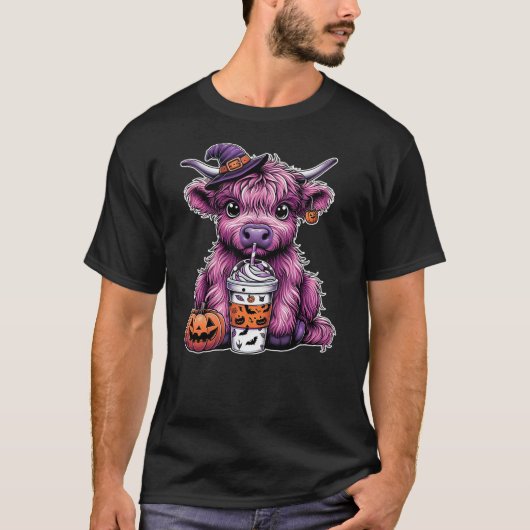 Retro Highland Cow Witch Drink Coffee Halloween Me T-Shirt (Vorderseite)