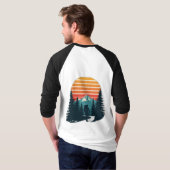 Retro Hiker Mountain Adventure  T-Shirt (Schwarz voll)