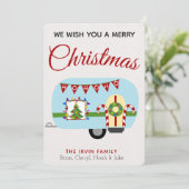 Retro Holiday Camper Personalisierte Weihnachtskar Feiertagskarte (Stehend Vorderseite)