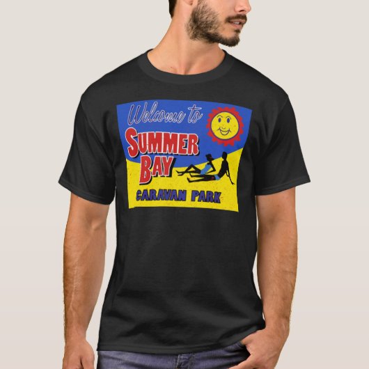Retro Home And Away Summer Bay Caravan Park Classi T-Shirt (Vorderseite)