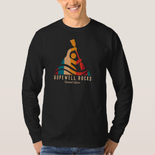 Retro Hopewell Rocks Kayaking T-Shirt
