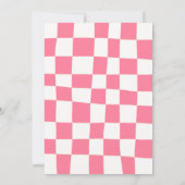 Retro Hot Pink White Checkerboard Brautparty Einladung (Rückseite)