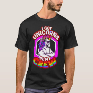 Retro Ich habe Einhörner in meiner Crew Regenbogen T-Shirt