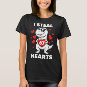 Retro Ich stehle 67 Herzen 67 Valentinstag Dinosau T-Shirt