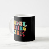 Retro in meiner Backenzeit Kaffeetasse (Vorderseite Links)