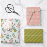 Retro Jingle Bells Christmas Wrapping Paper Set Geschenkpapier Set<br><div class="desc">Mit unserem Retro Vibes Christmas Wrapping Paper können Sie in den Urlaubstraum eintauchen! 🎄 🔔 mit Vintagen Glocken, klassischen Streifen und skurrilen Wirbel in Retrotönen von türkisblauem, Vintagem Rosa und Avocado-Grüntönen. Wrap deine Geschenke in nostalgischer Nostalgie und lass den Zauber der Weihnachtsgeschichte schmücken deine Geschenke. Machen Sie diese Saison unvergesslich...</div>